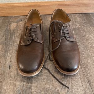 Men’s shoes size 8